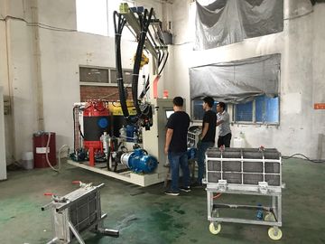 White Blue Green Yellow Red Black Pu Foaming Machine Thickness 0-200mm 3000kg